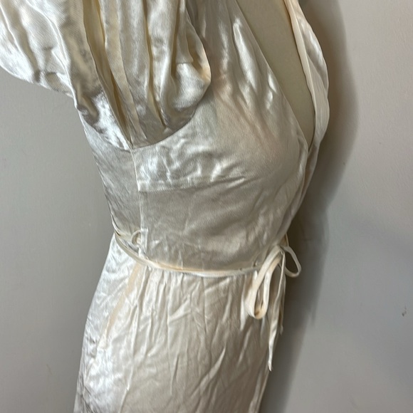 SHONA JOY LA LUNE FULL SLEEVE WRAP MIDI DRESS in CREAM - Picture 10 of 16